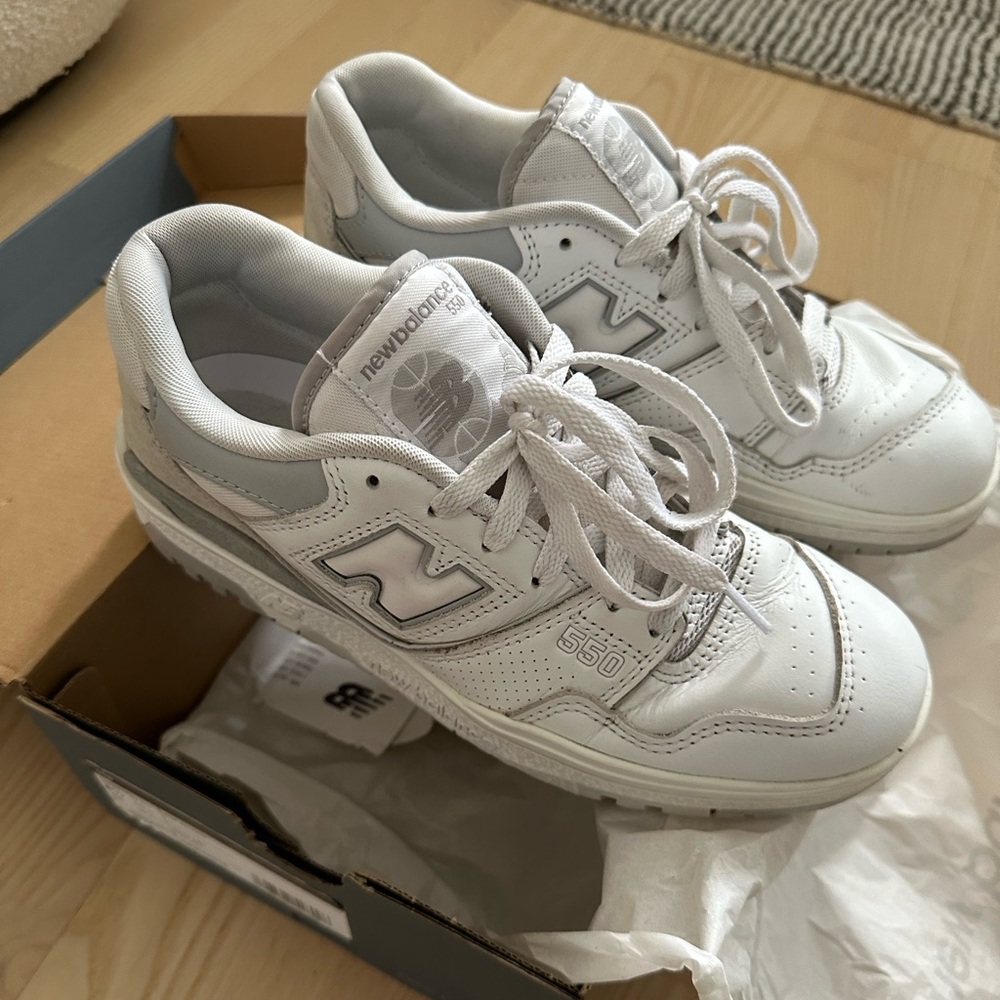 New Balance 550